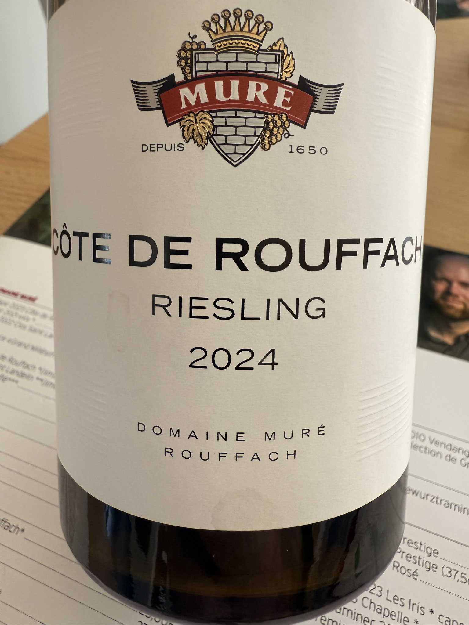 Riesling Rouffach 2024, te lang open, maar wel ok balans ok afdronk oxidatief 
