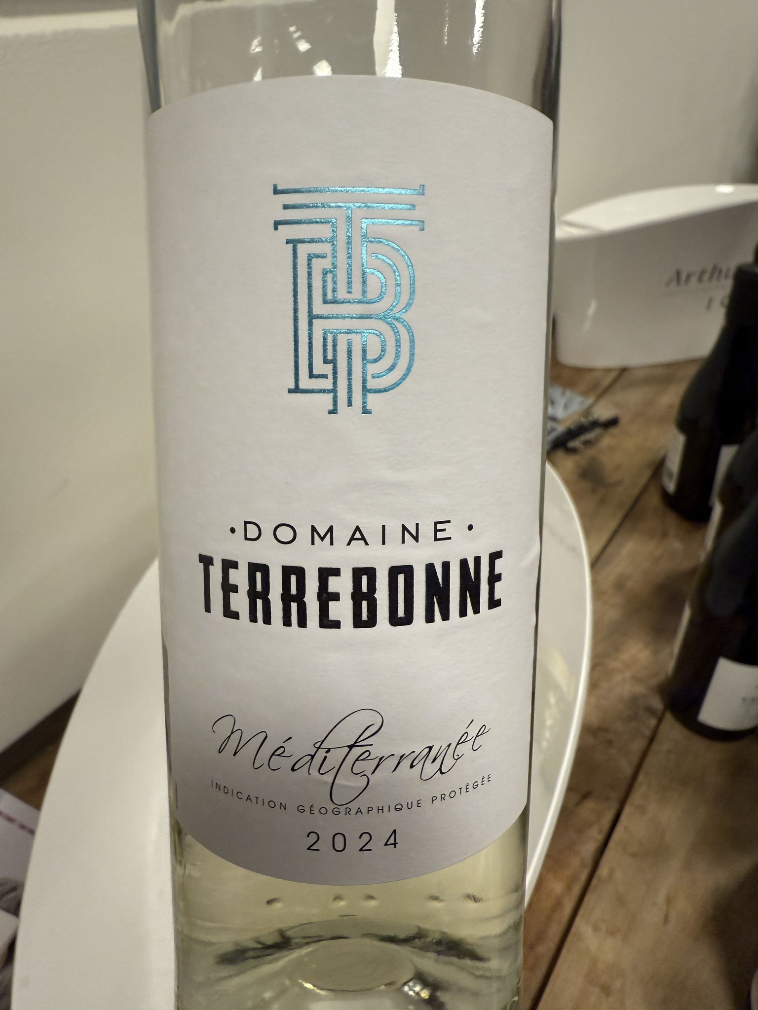 Knap gemaakte drinkwijn 100% Rolle: fris en zuiver.