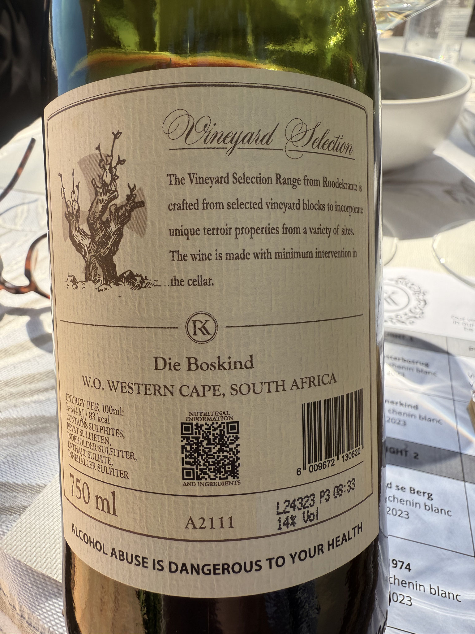 Zwart rijp fruit, zet sappig @, goede balans, lang zeer lekker, niets groen A