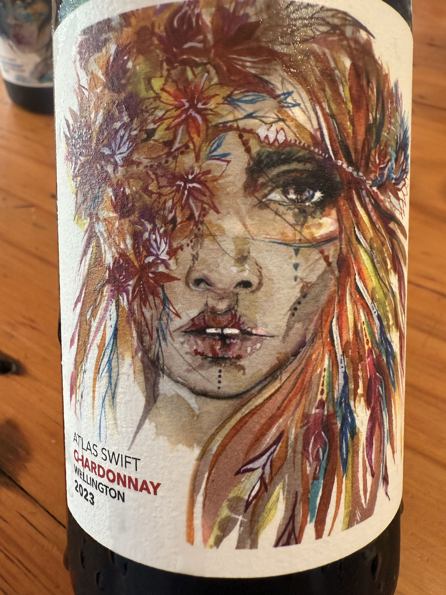 Wellington 2023 Chardonnay. Geel fruit, boter, minerale toets, curcumma. Zet strak@, goede balans tss frisheid en fruit.