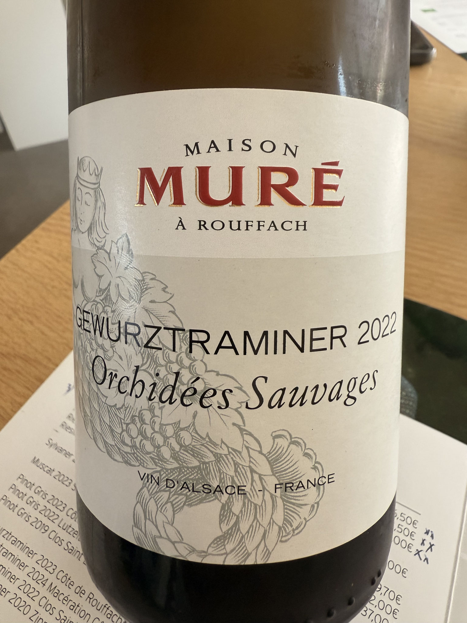Gewurztraminer, mooie neus , goed in evenwicht en goede lengte B+