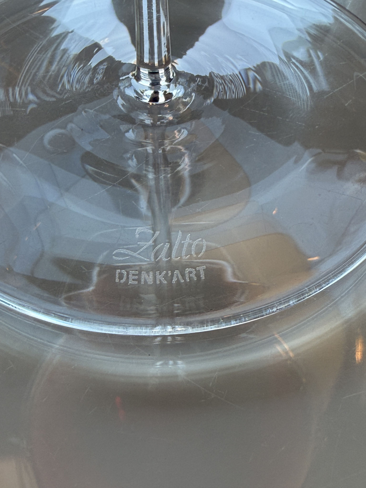 Goede wijn in een goed glas, verwend met Zalto.