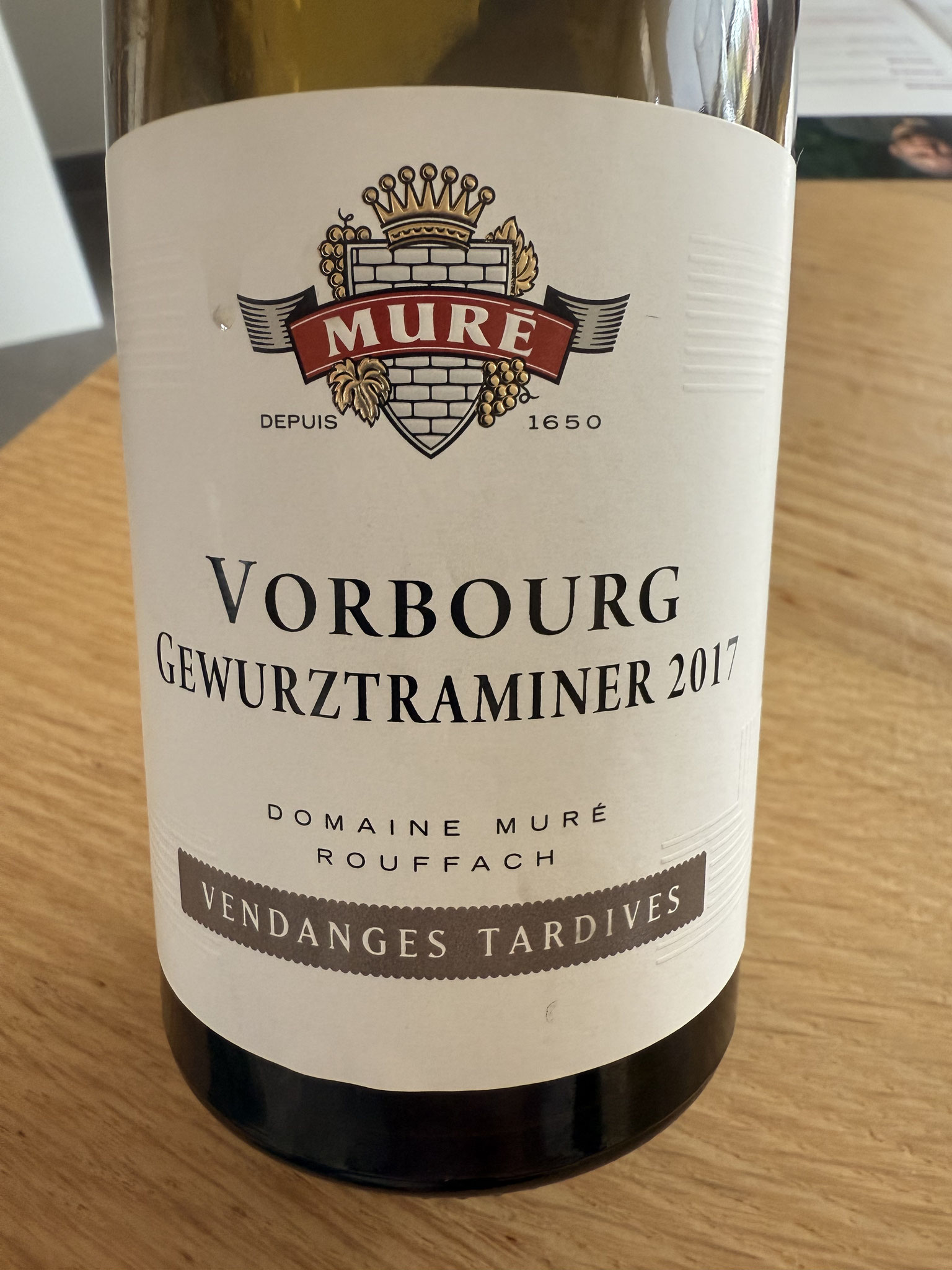 2017 Vendange Tarife Gewurztraminer, rozijnen, kaneel, prachtig in balans en lang. A  16,80€ voor klein flesje