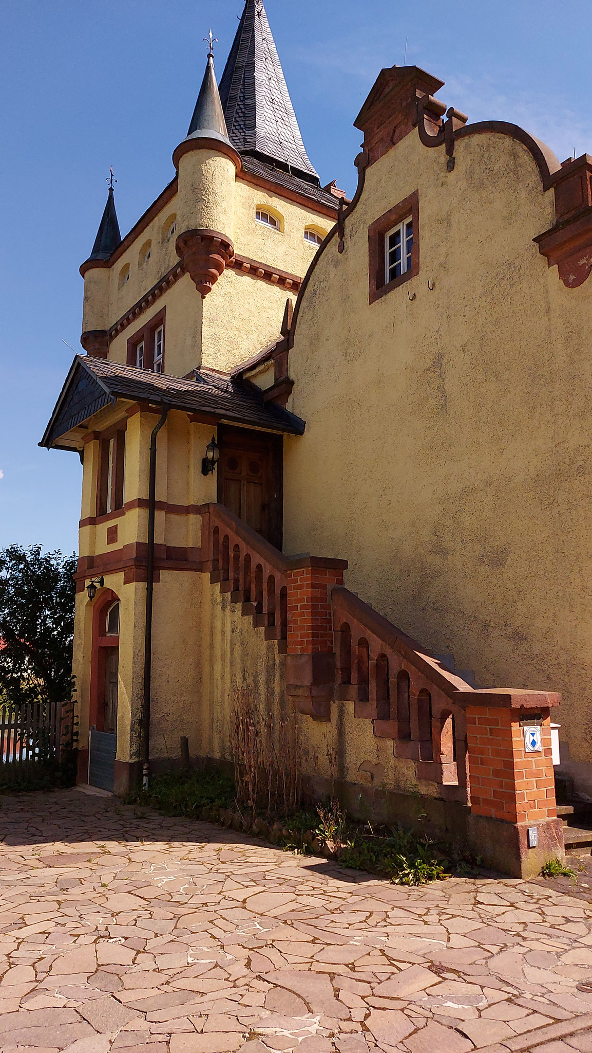 Minischlossvilla aus dem 19. Jahrhundert