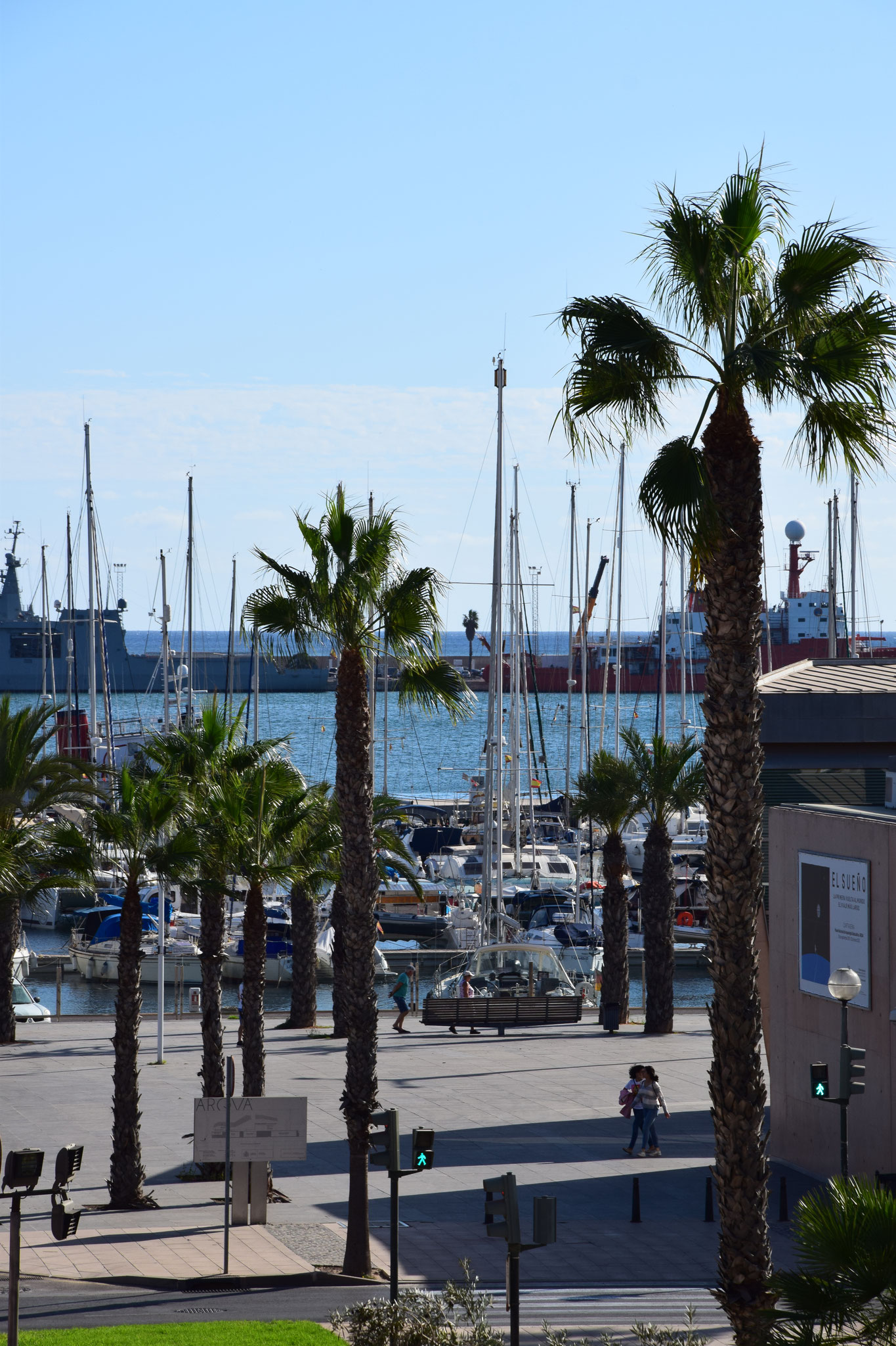 Blick auf den Hafen und LA PRIMERA 