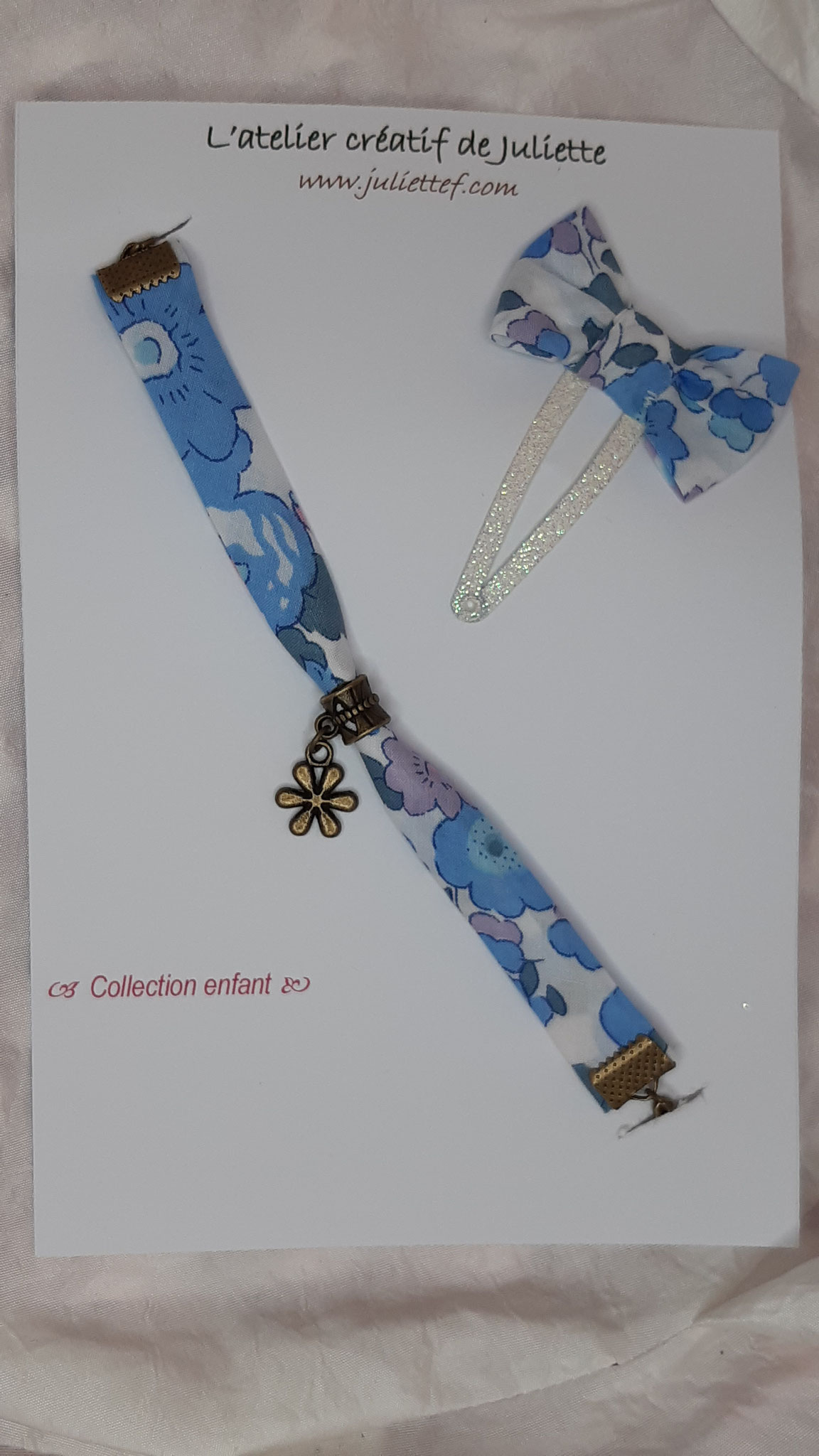 modèle 16 : parure fillette bleu fleur