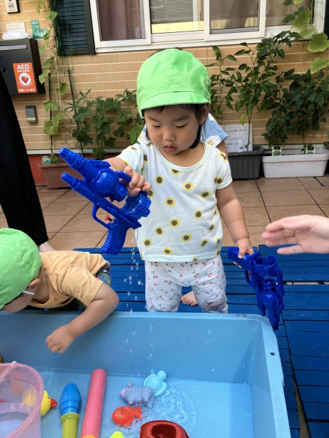 あれ？ここからもお水でてきた