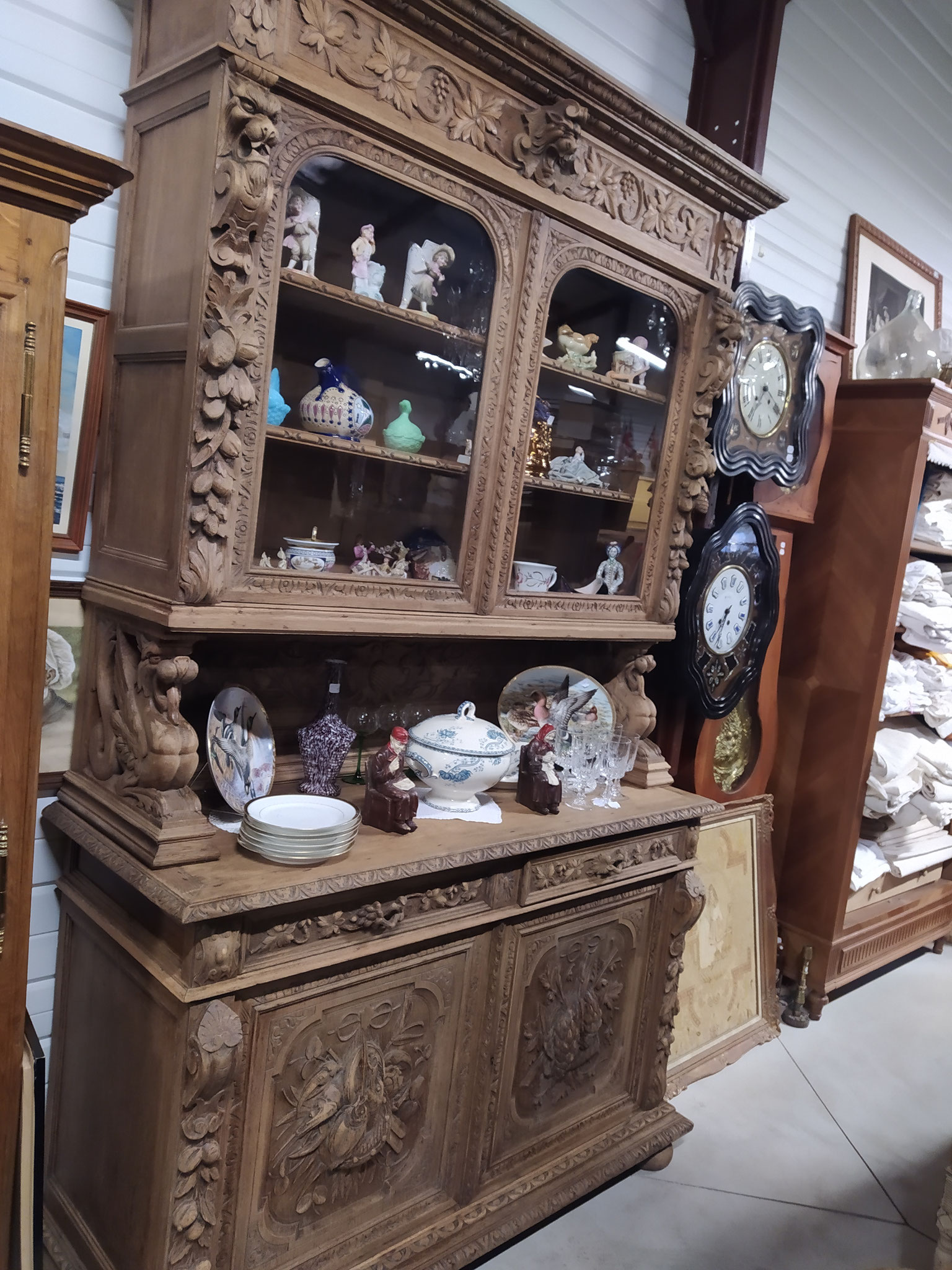 buffet 2 corps vitré lg 1m50 pf 58 cm ht 2m42