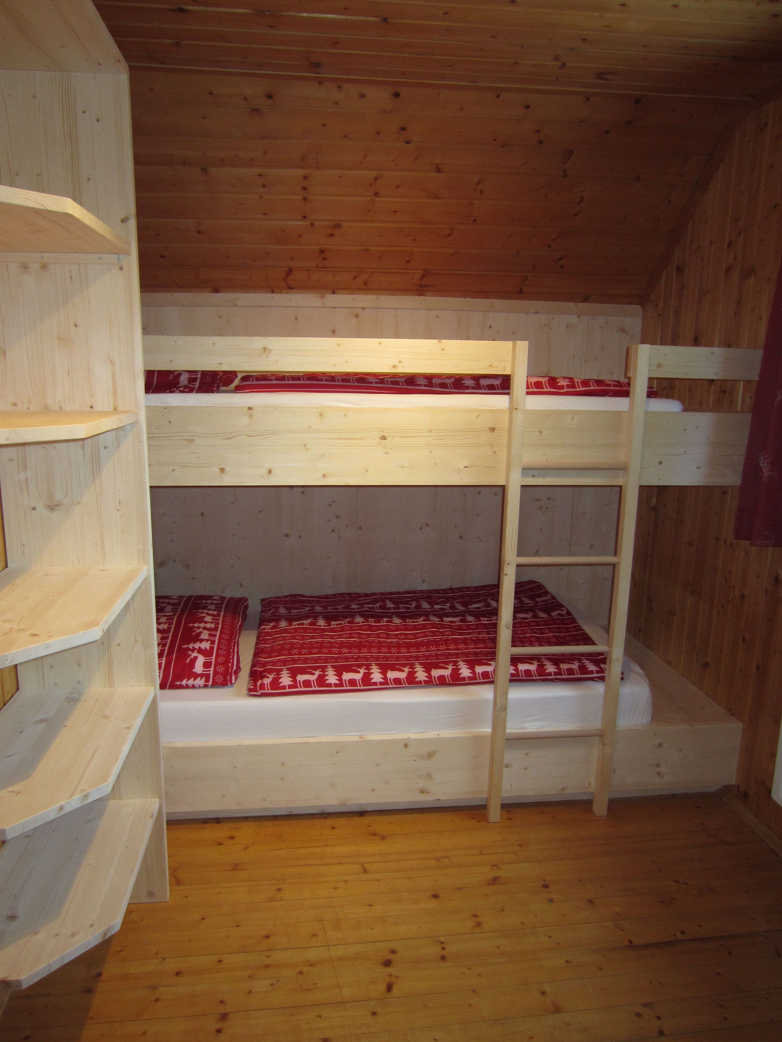 Stockbettzimmer - NEU