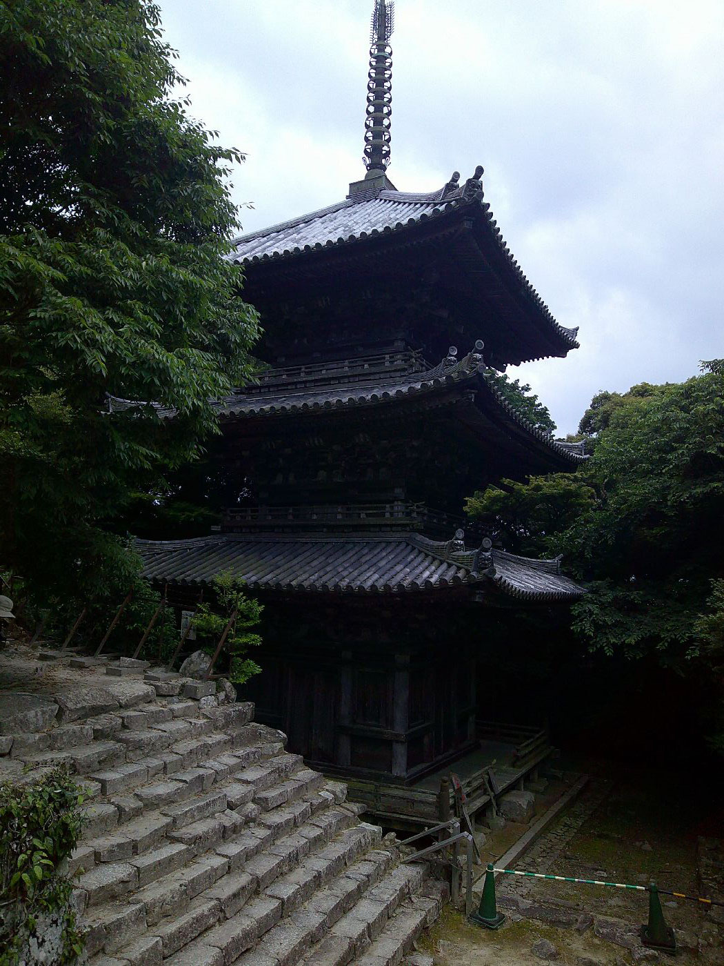 １５．三重塔