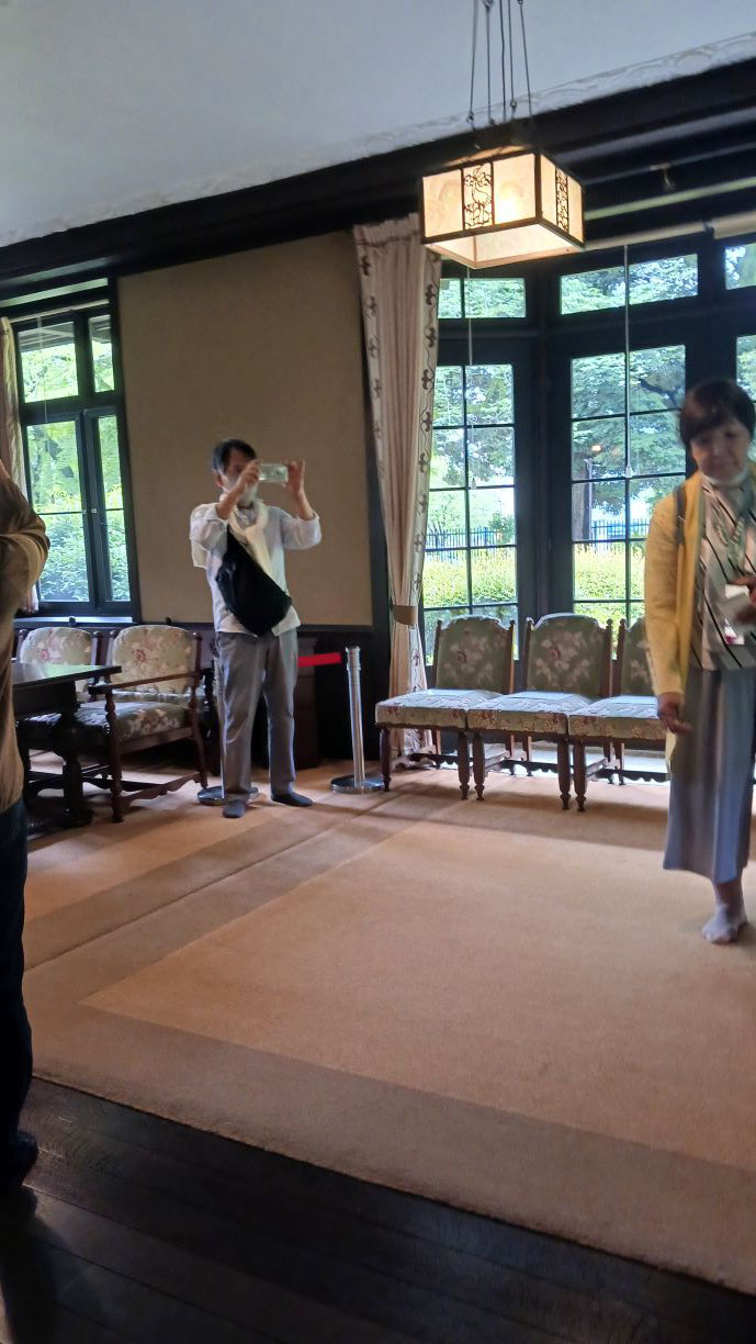 ⑩晩香炉内、柳井さん何写しているの？