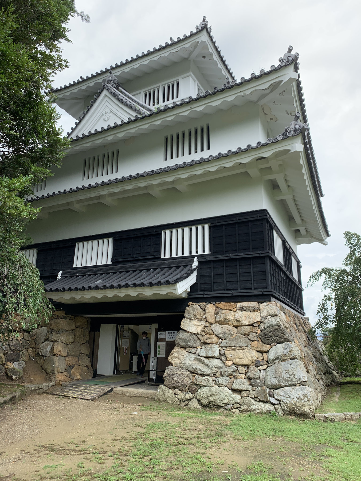 【中古】 二つの国にかける橋/元就出版社/吉田東祐 本会について - yoshidajyou-toyohashi ページ！