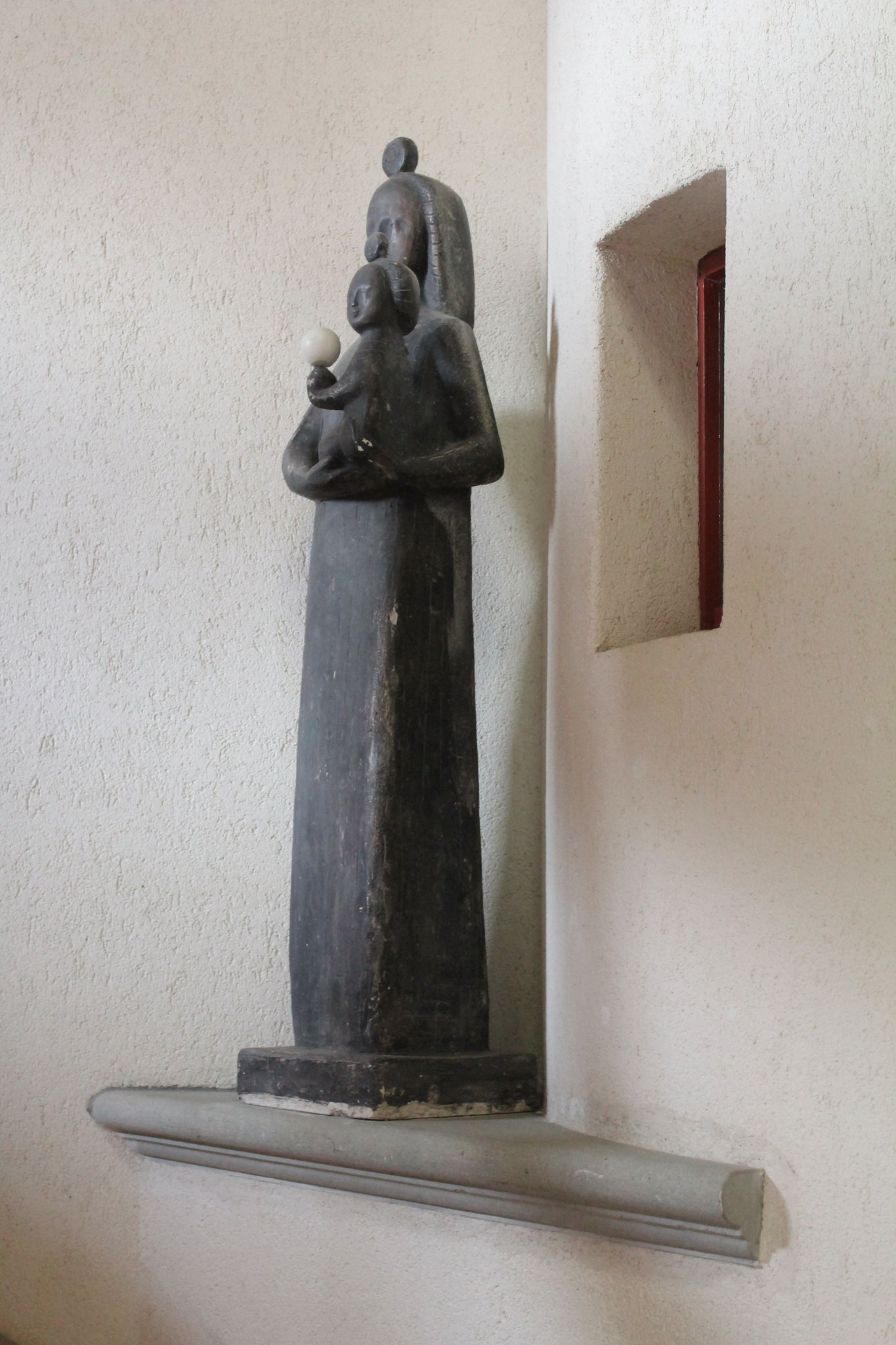 Eingangsbereich Skulptur Agustoni