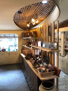 鎌倉にある厳選逸品山葡萄の籠店 - ya厳選山形県産山葡萄の籠バック！