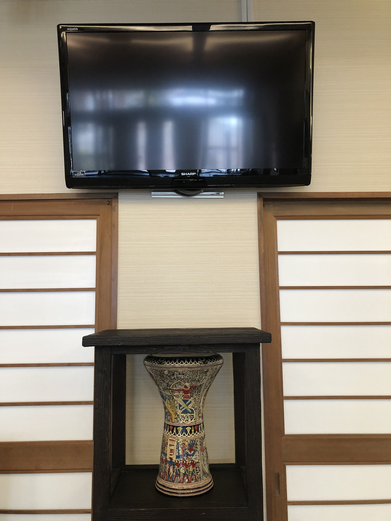 ロビー　モニター