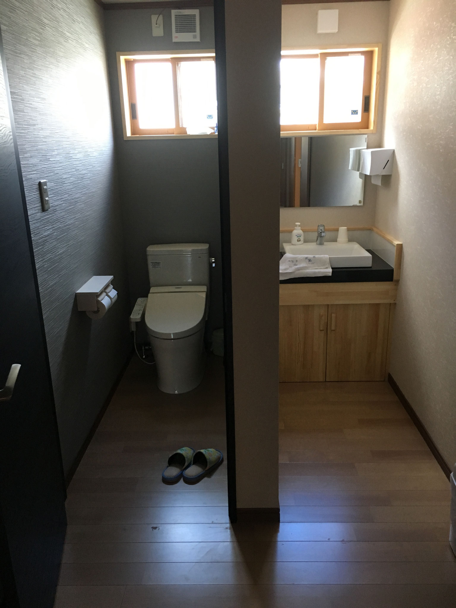 ２階トイレ