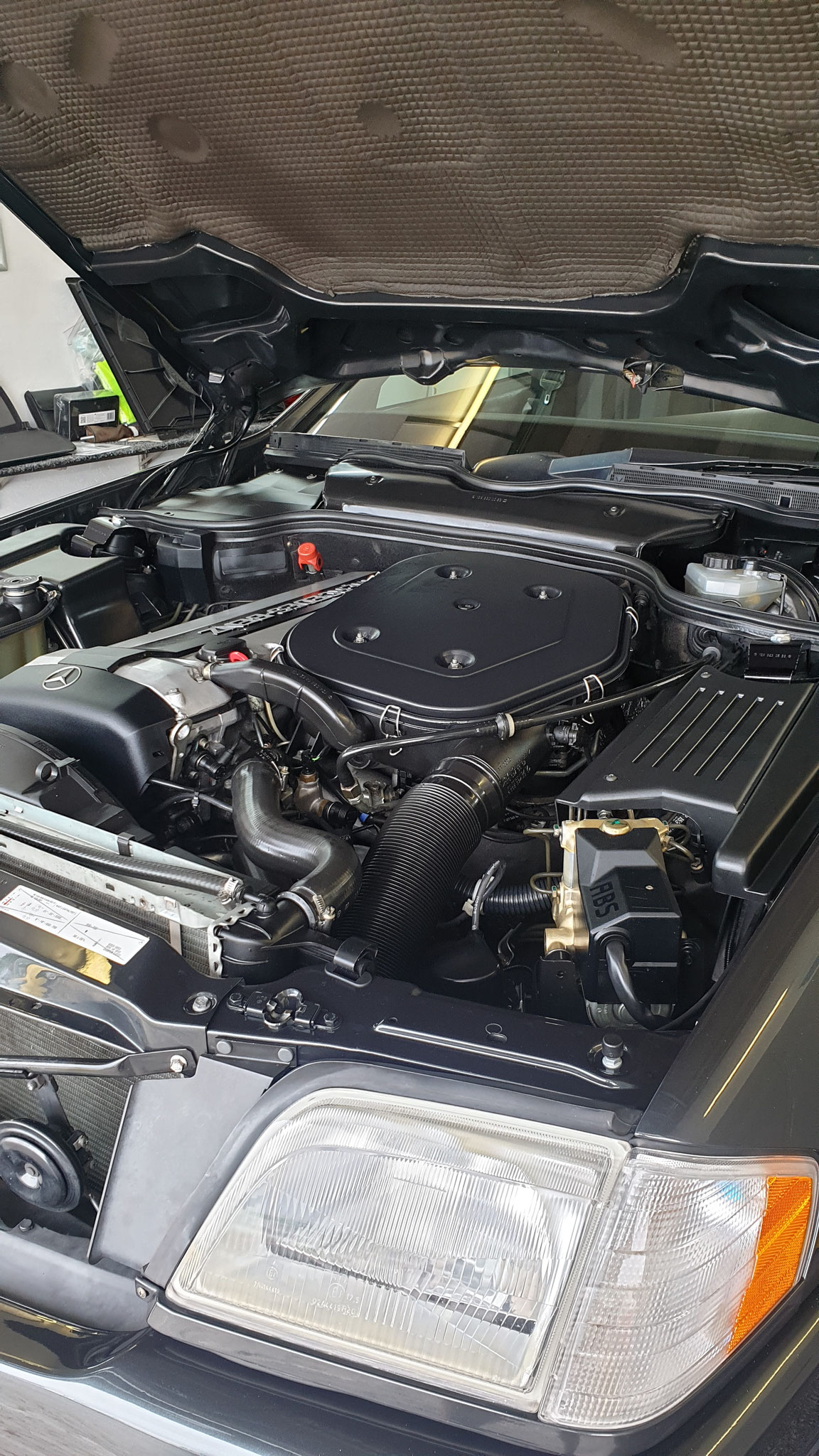 Motorraumreinigungen bis ins Detail