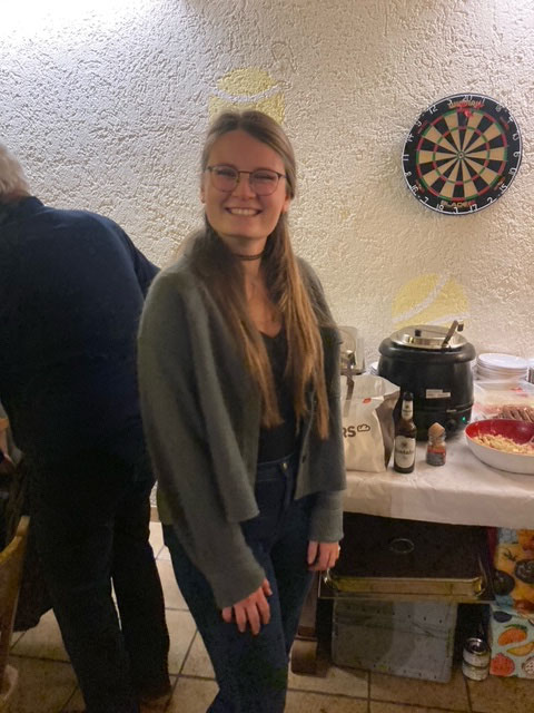 Außerdem sorgte unser Geburtstagsmitglied Carolin für leckeres Essen