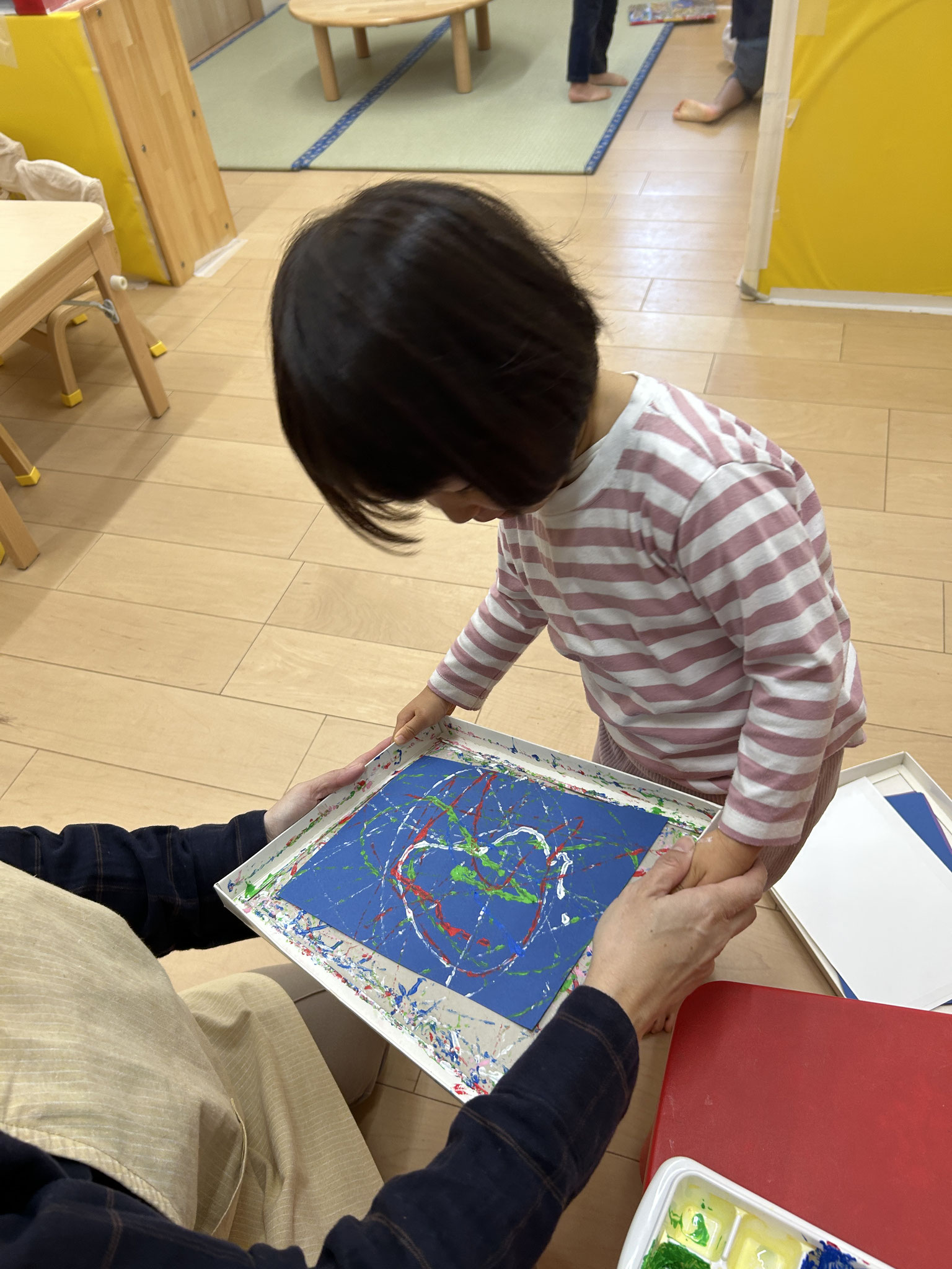 コロコロコロコロ転がしています。