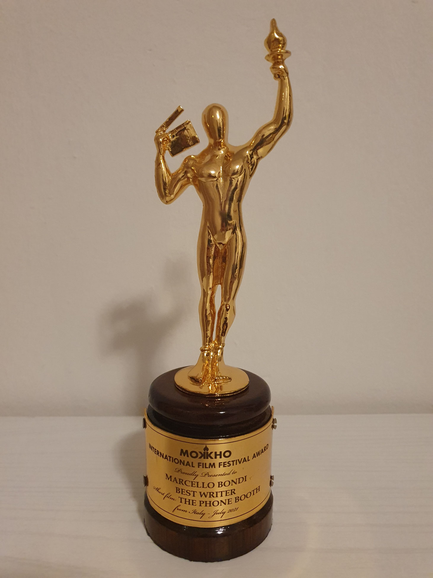 Mokkho International Film Festival 2021 - Trofeo Critics Choice Award Best Writer