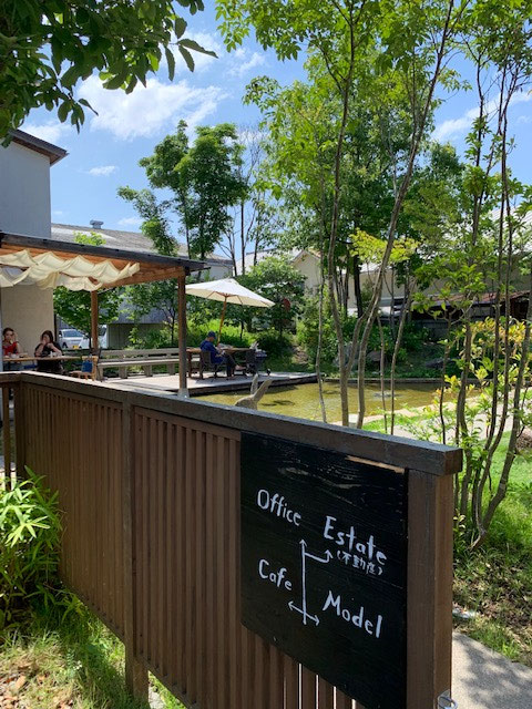 住宅展示場に併設されているカフェです