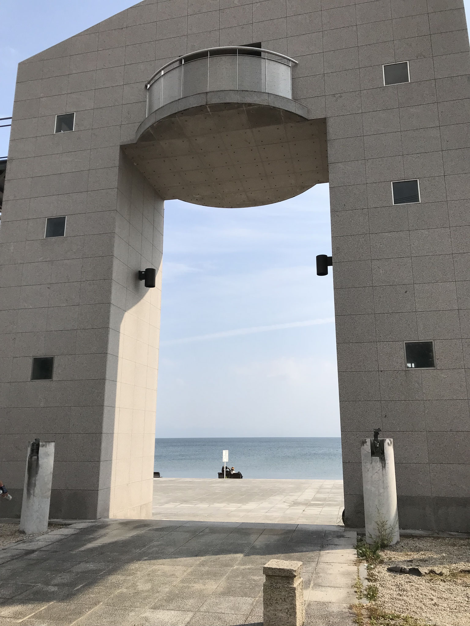 平日だとこちらにバイク並べて写真がとれますよ！！