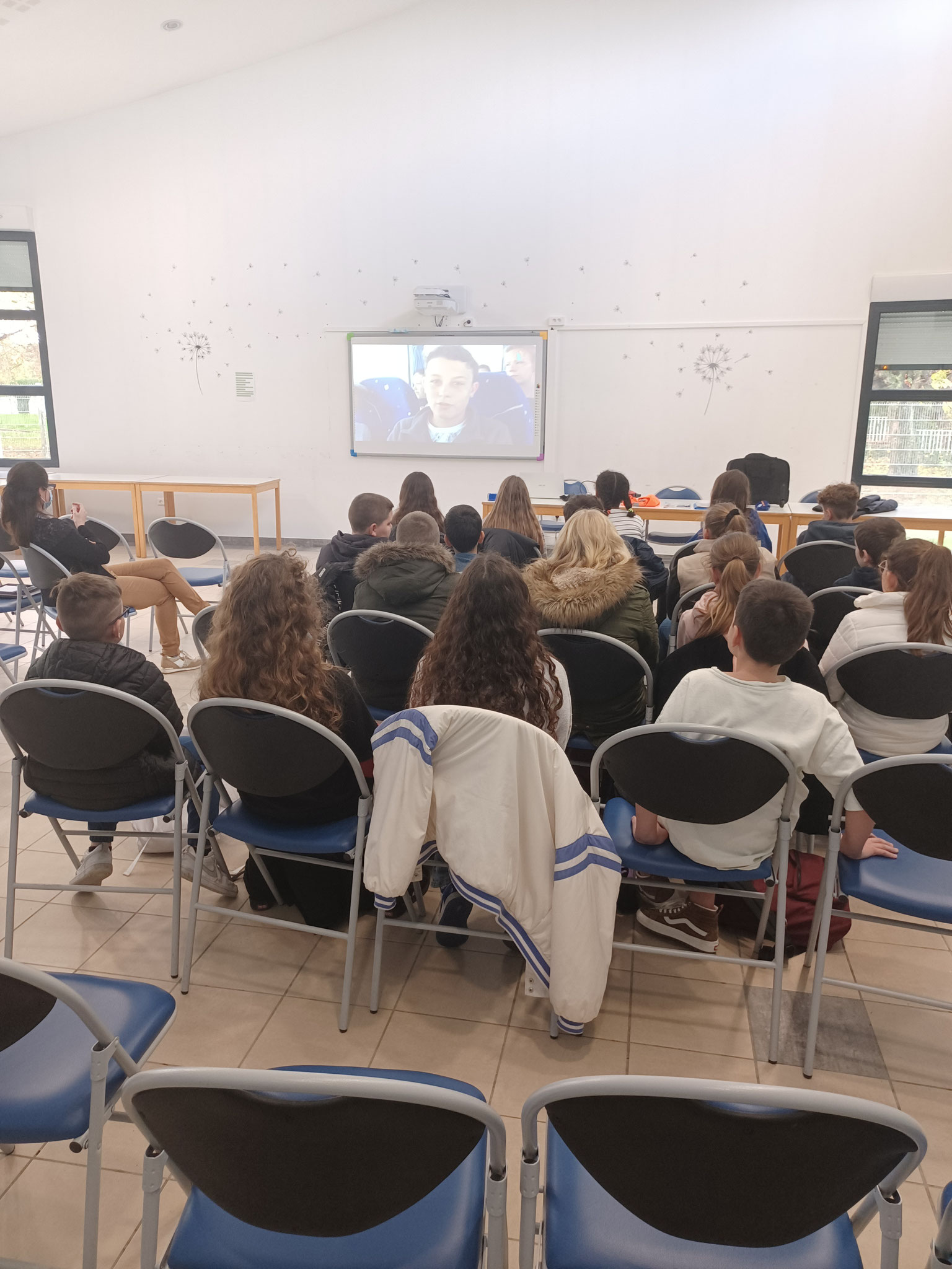 LOOS-EN-GOHELLE COLLÈGE RENÉ CASSIN LE 17 NOVEMBRE 2022