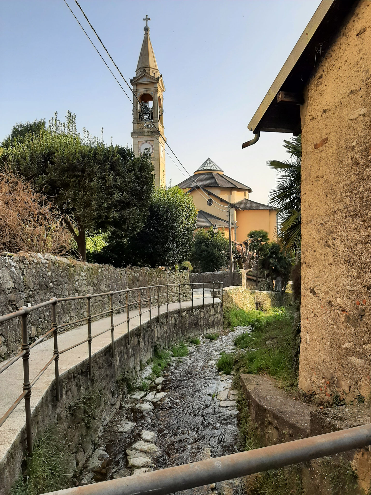 In passeggiata da Solcio verso Meina