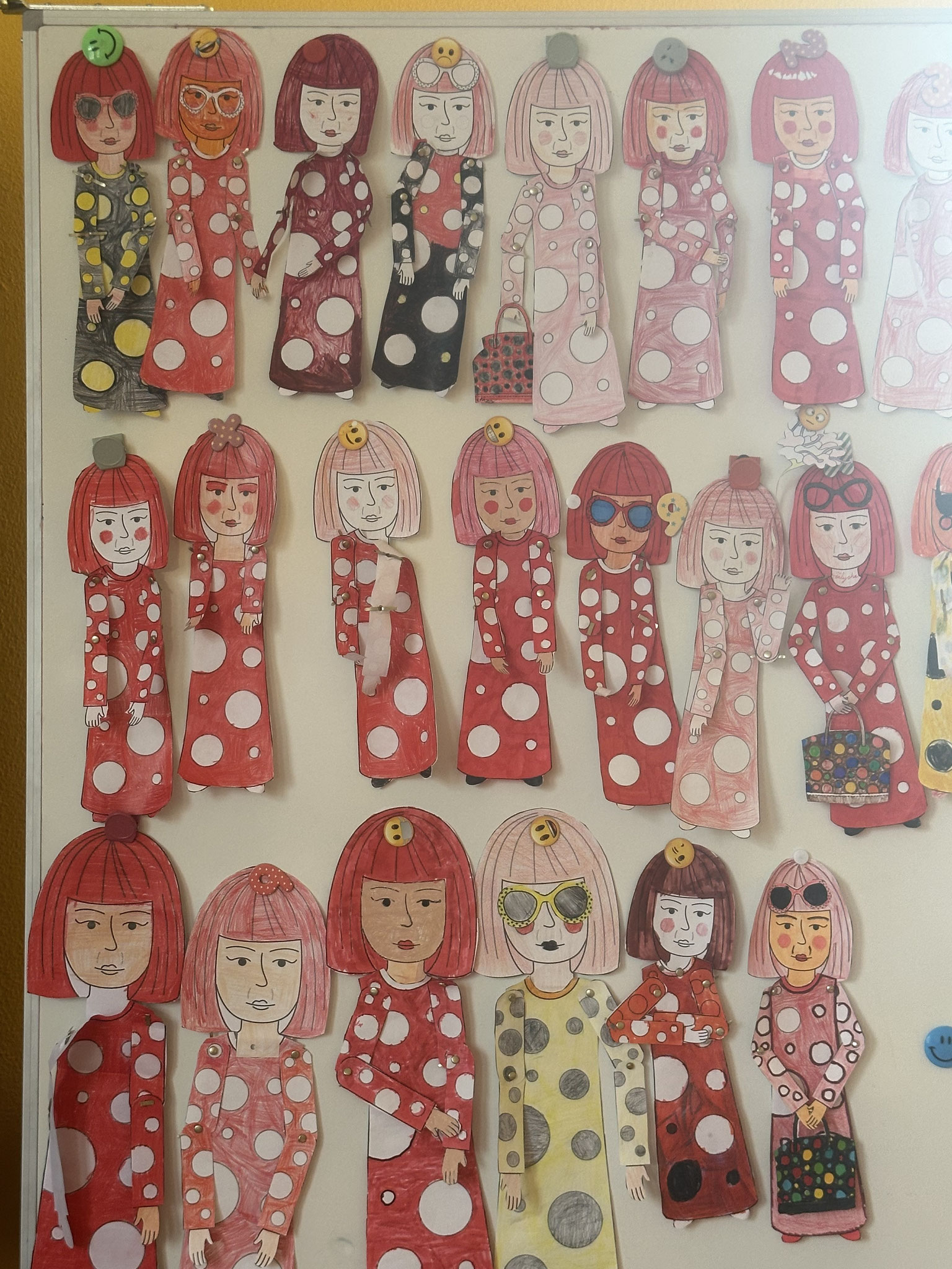 Projekt: Yayoi Kusama 3a