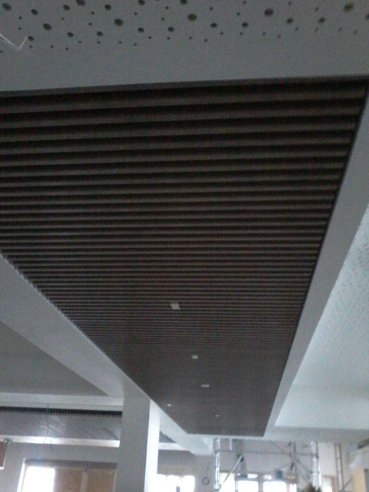 plafond bois décoratif