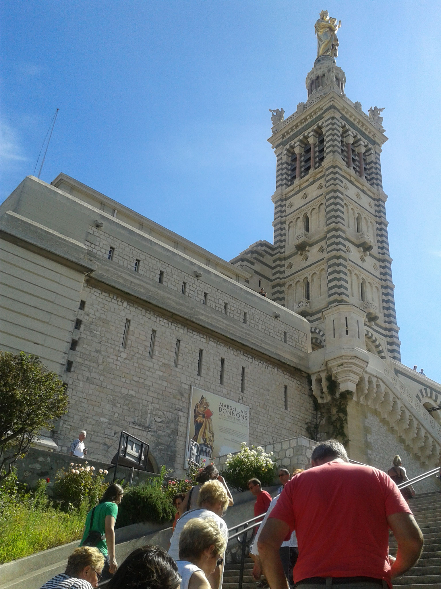 A 60km Notre Dame Marseille