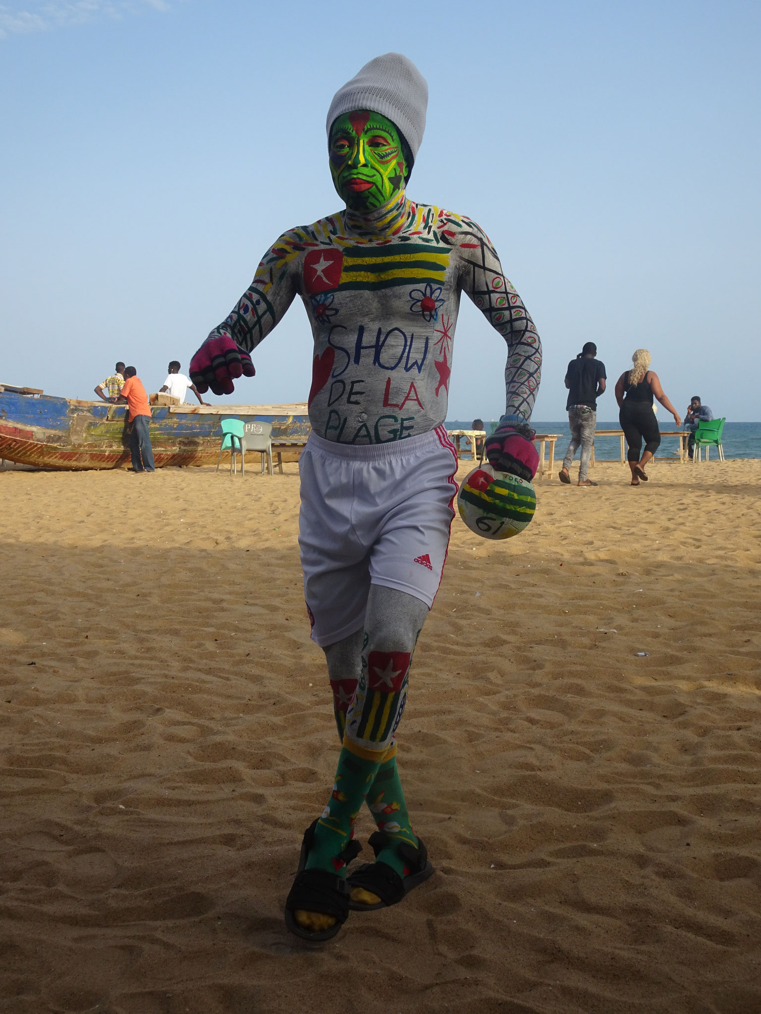Clown am Ghana Beach.