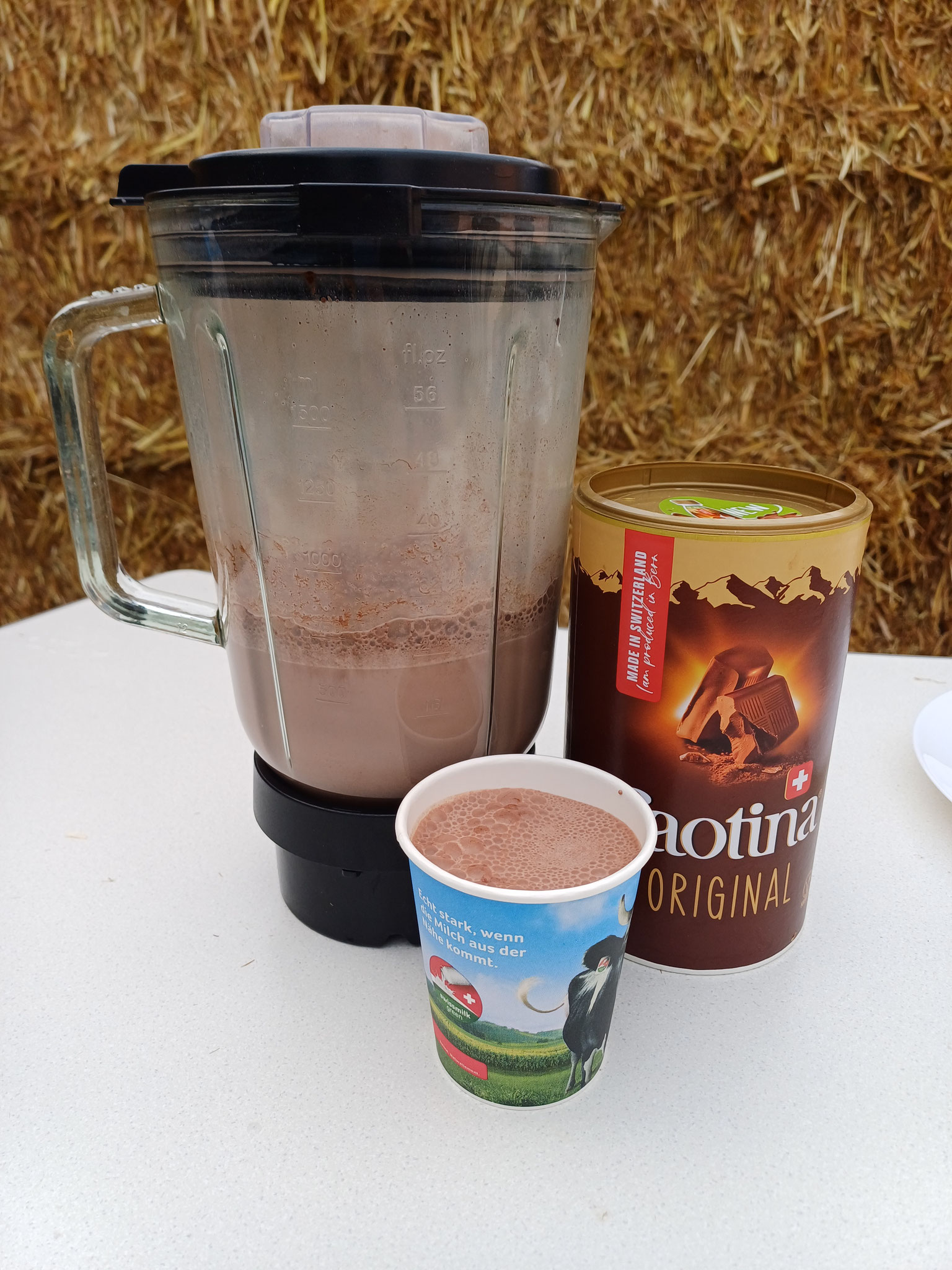 Frische Milchshakes mit Schockolade, Banane oder Vanille werden offeriert von swissmilk.
