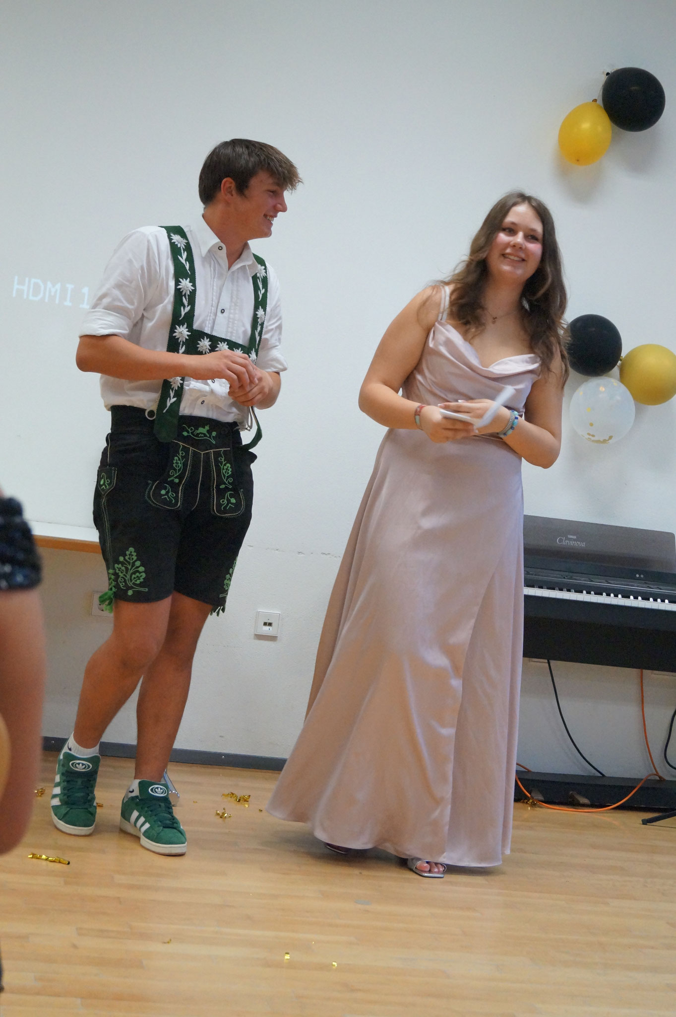 Alison und Albert moderierten für Klasse 9a