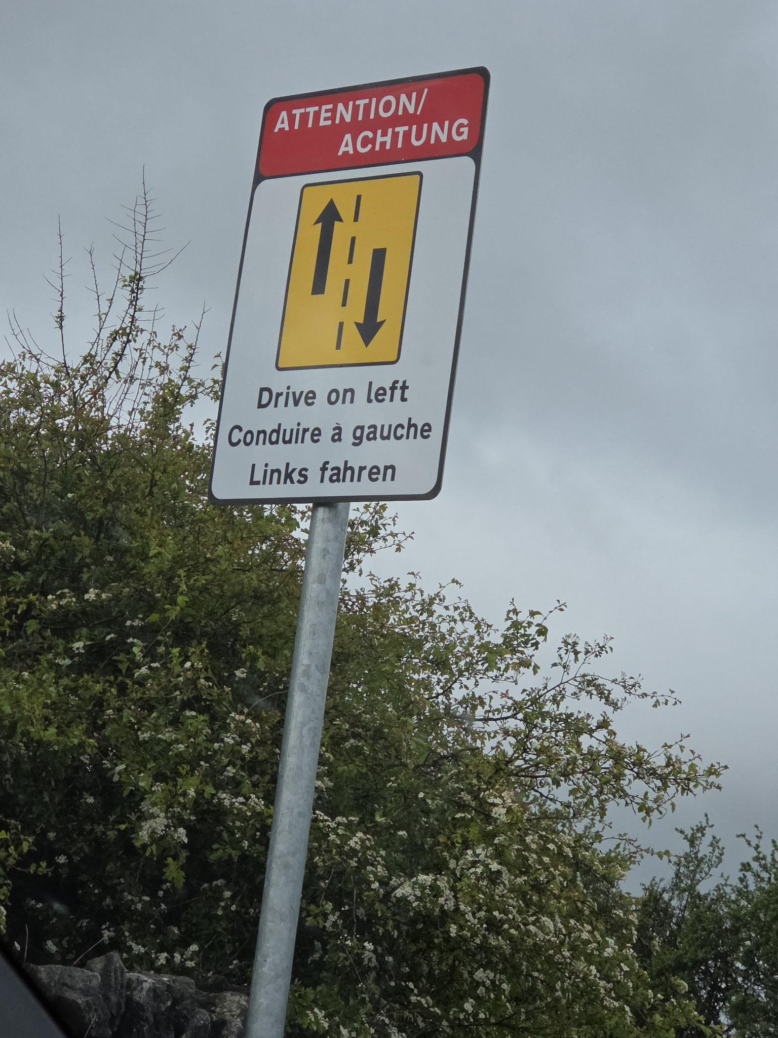 witziges Schild, stehen wir immer mal wieder