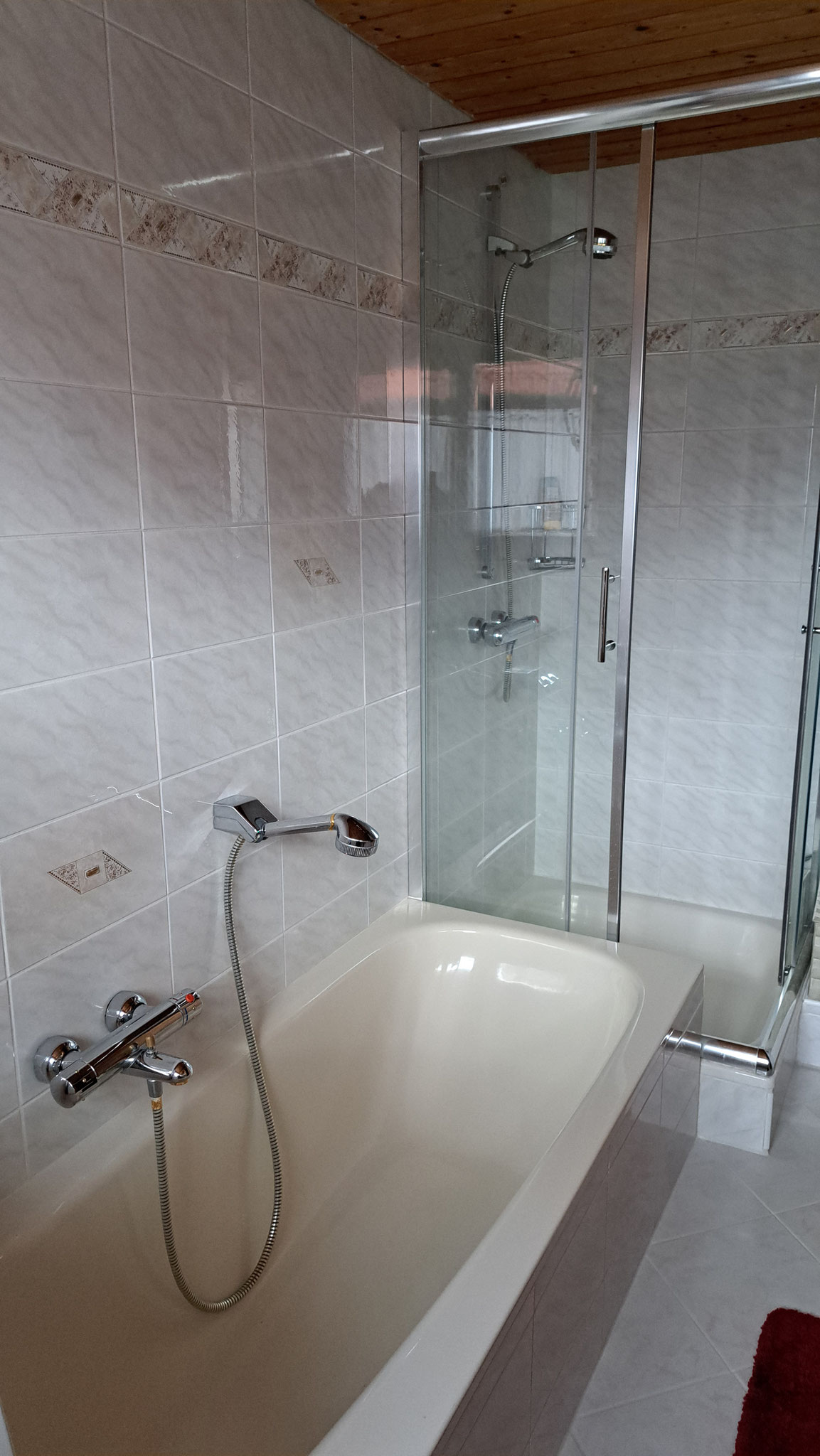 douche et baignoire