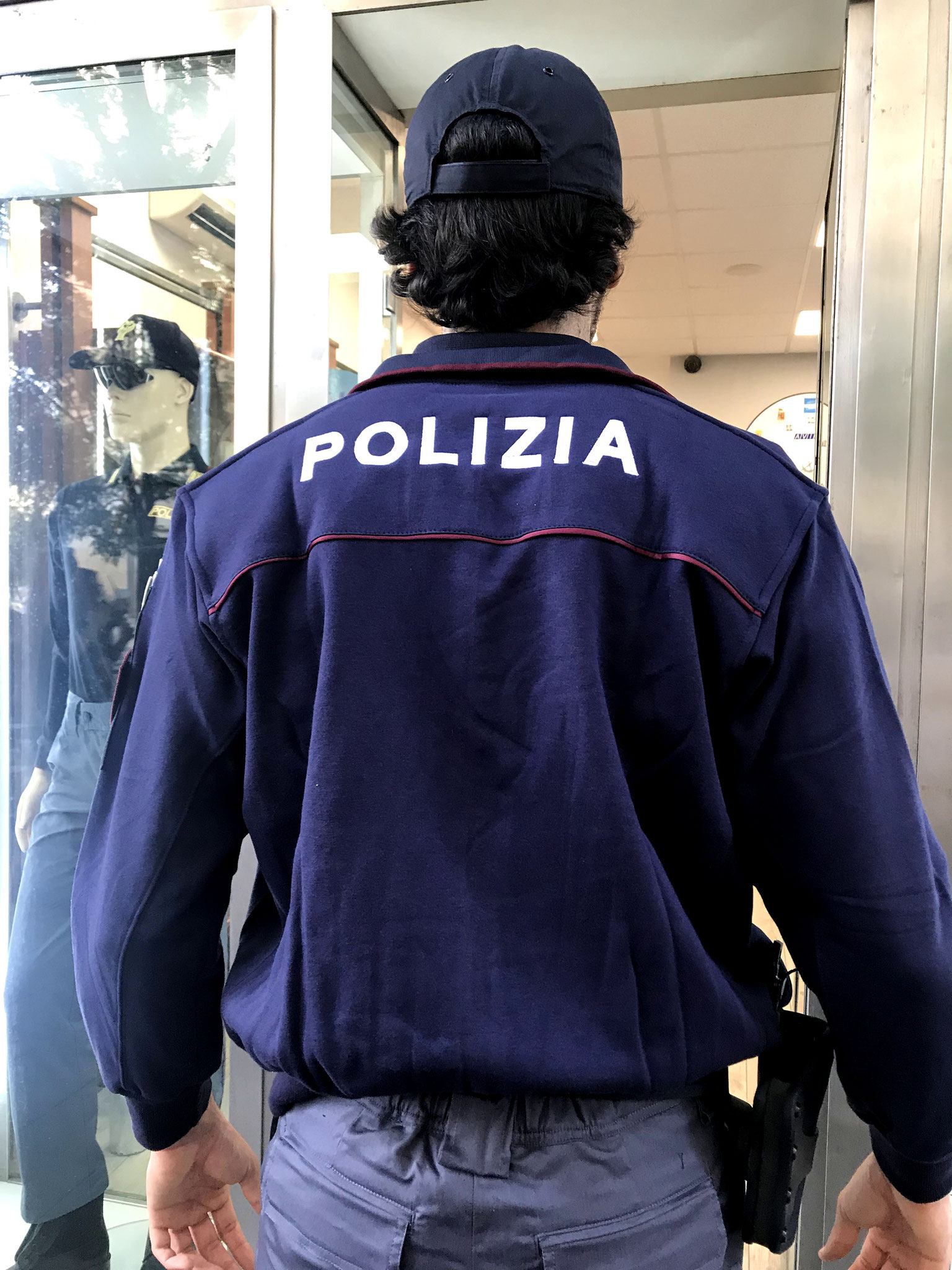 Felpa polizia di stato online