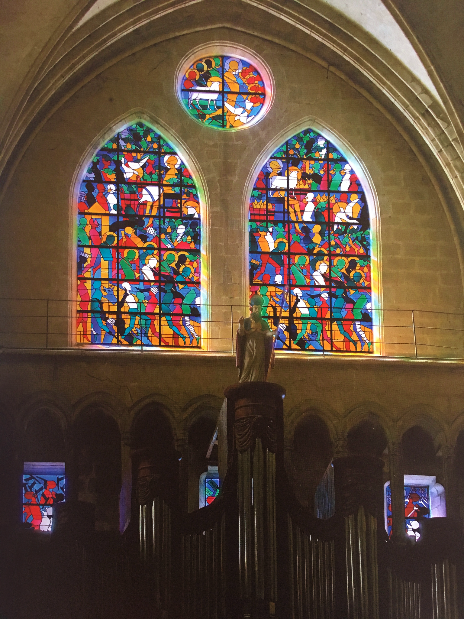 View on the organ case and the six windows