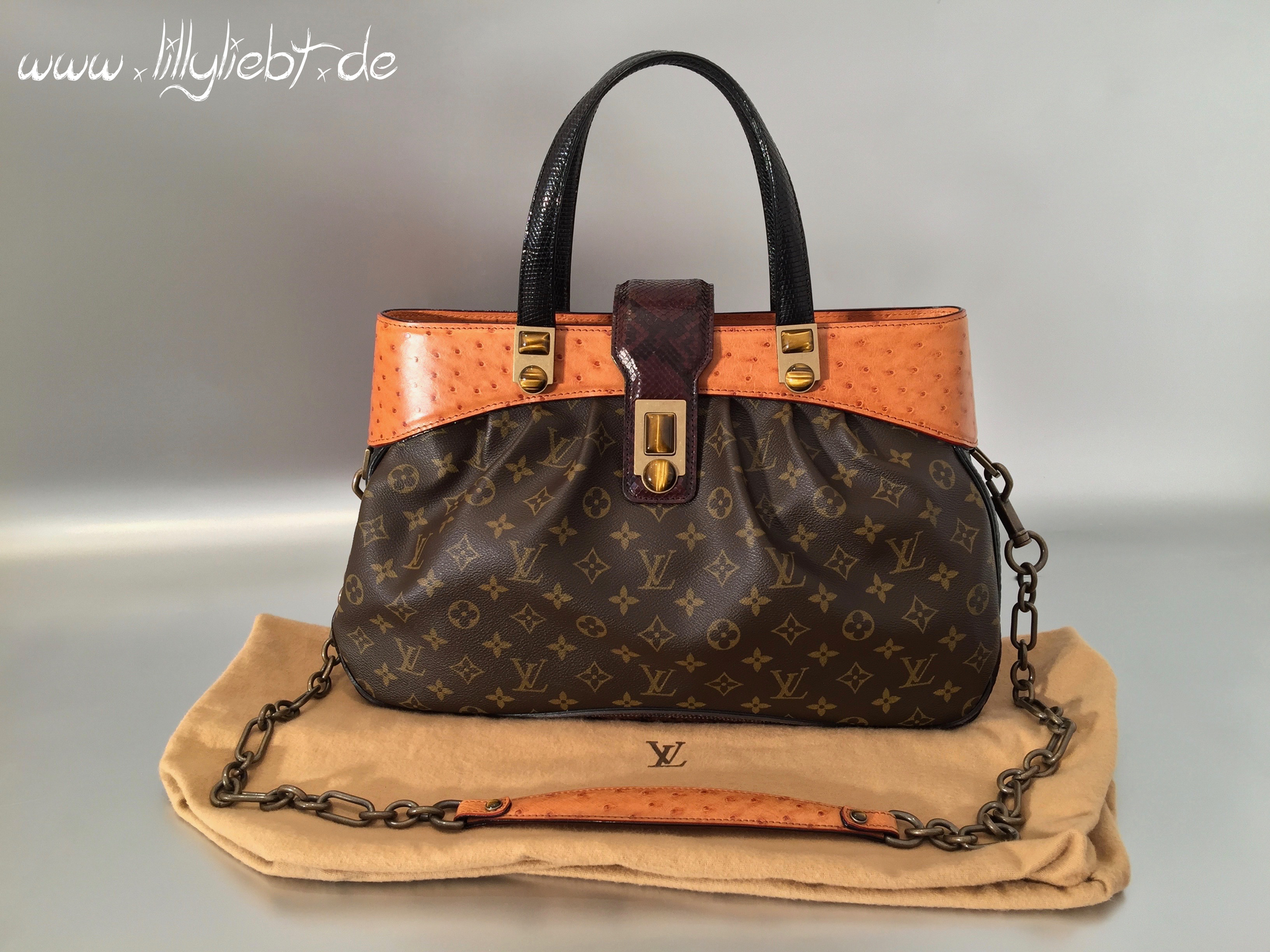 Louis vuitton oskar waltz shop