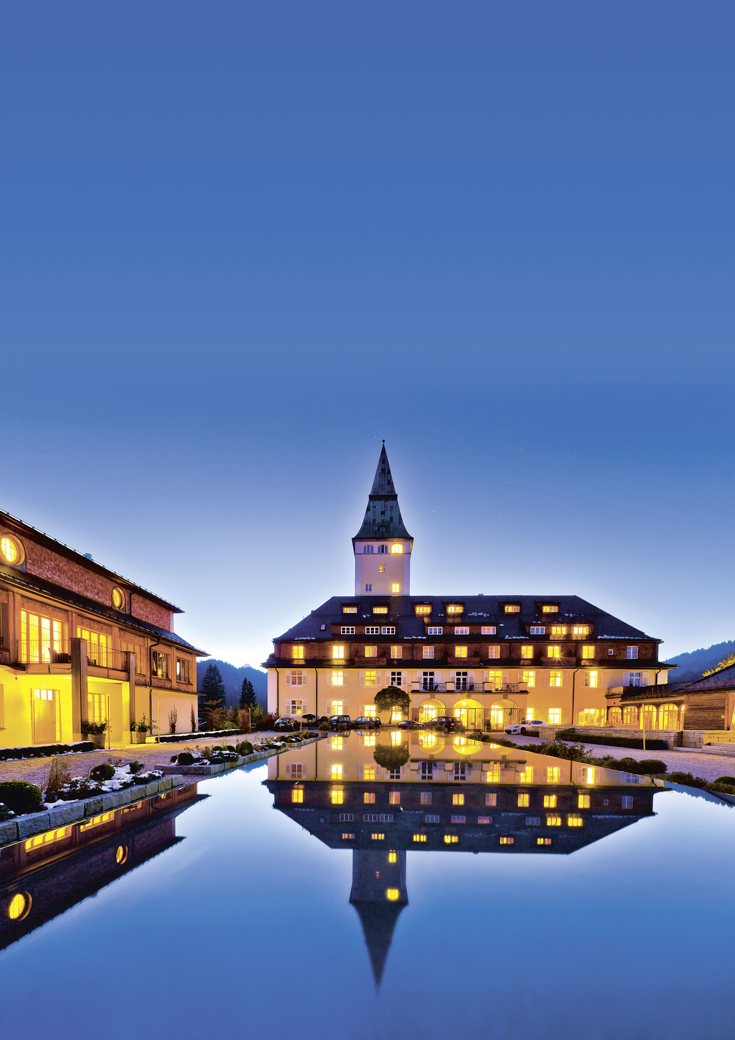 http://www.schloss-elmau.de/
