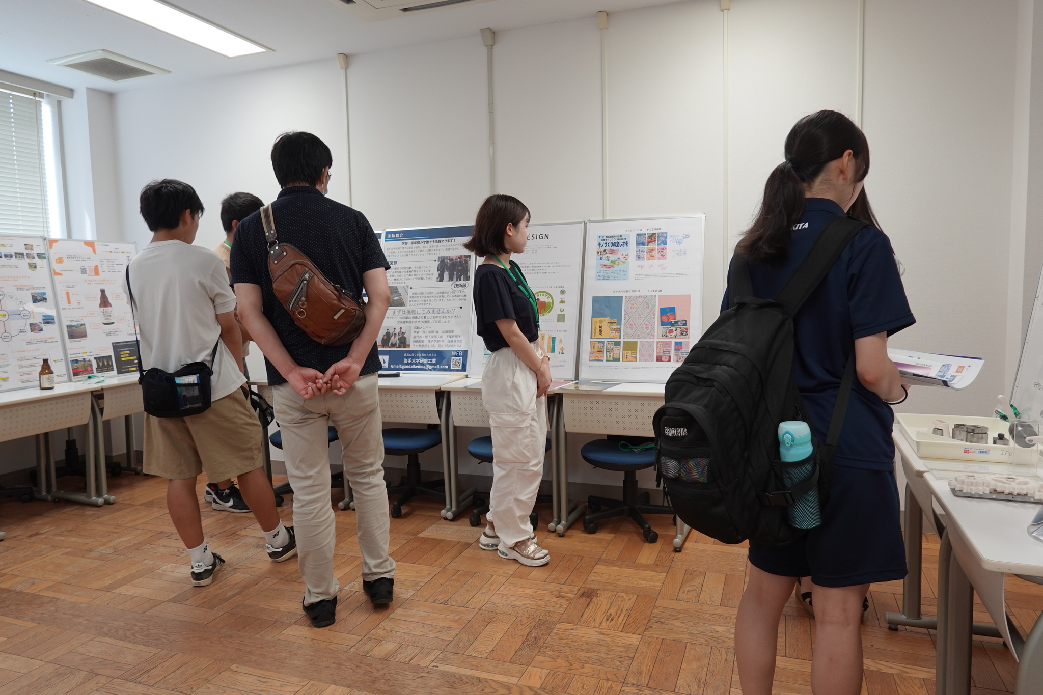 参加者への説明風景