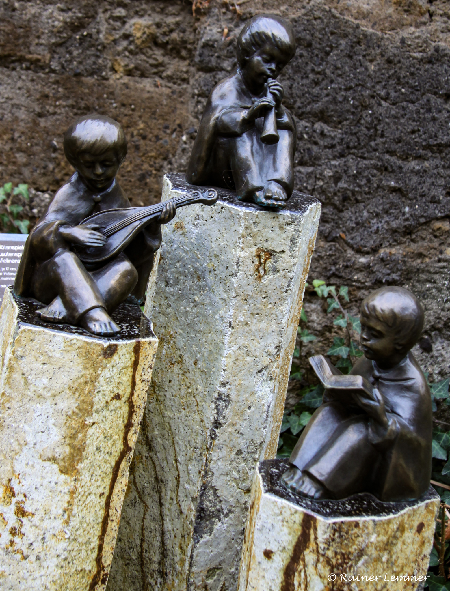 Skulpturen im Kloster Maria Laach