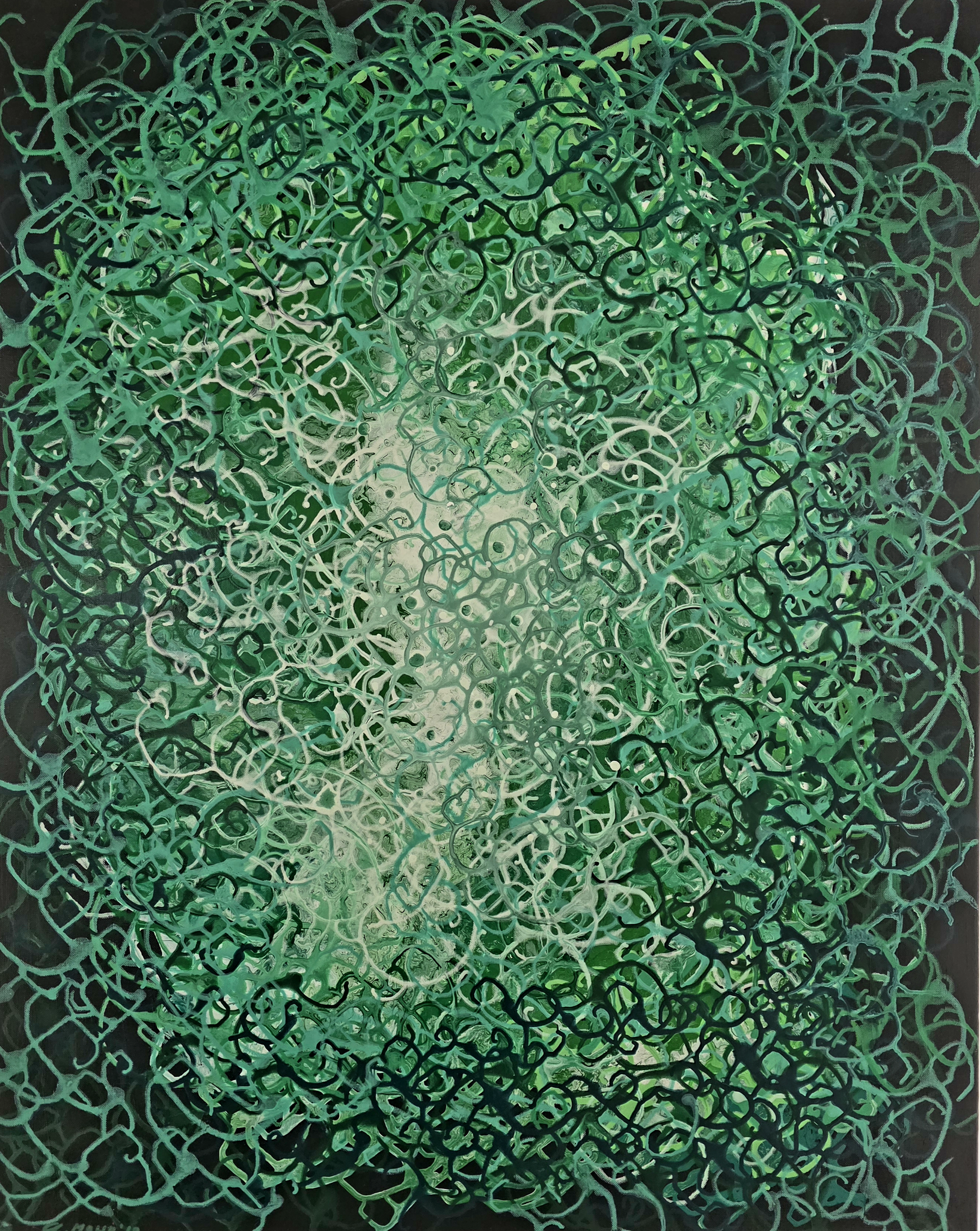 Zeitgenössische Malerei von Alexandra Mohr: Großformatige Acryl Malerei in Verlaufstechnik, ein Wirrwarr in jeder Nuance von Grün, bildet das Bild ein Zentrum in der Mitte, das erscheint wie ein Urknall. In der Mitte heller, das Energie symbolisiert.