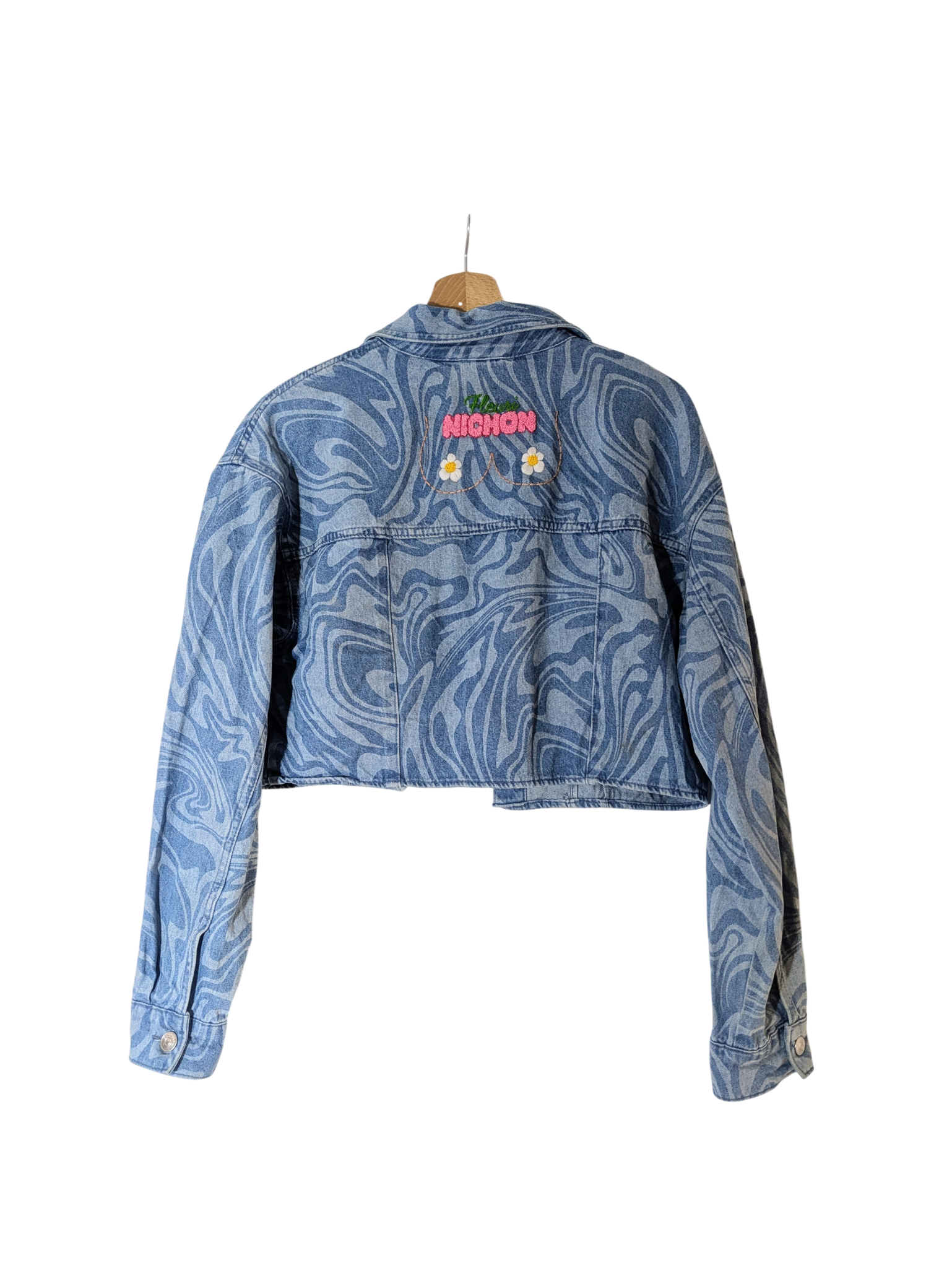 veste upcyclée brodée au fil de coline