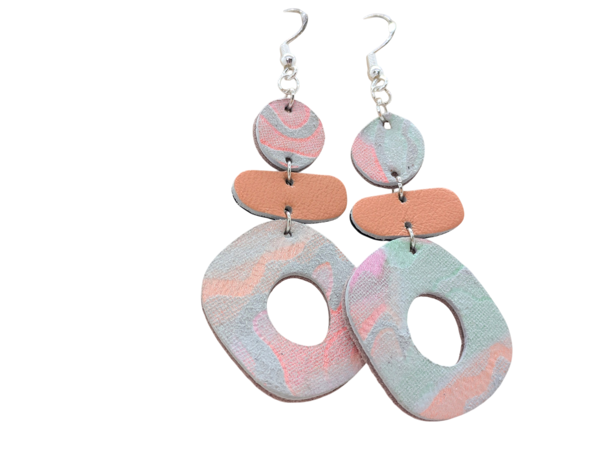 boucles d'oreilles en cuir recyclé au fil de coline
