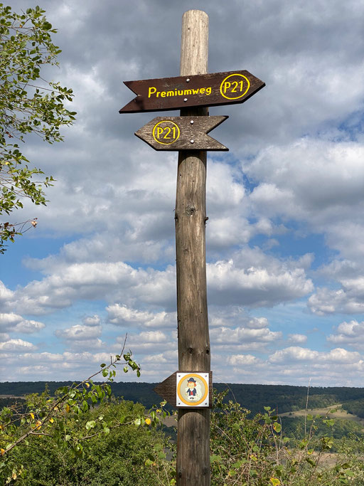 Wegweiser von P21 Point India und Familienpfad Point India.