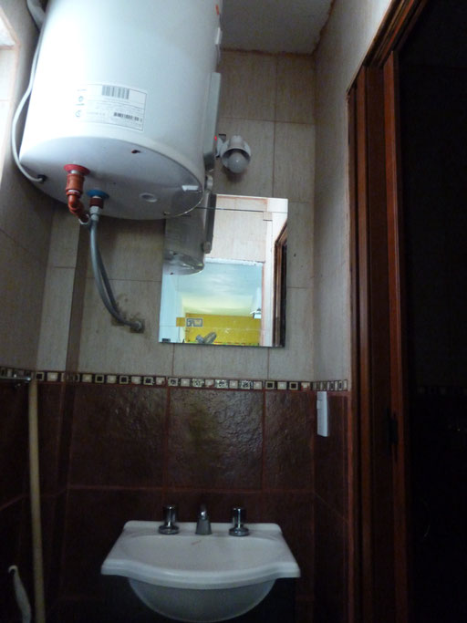 Antebaño ocn termotanque 