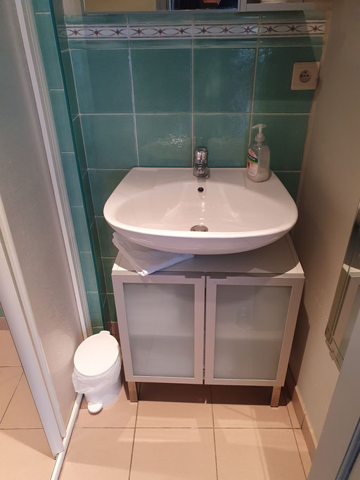 Avant : La salle de douche
