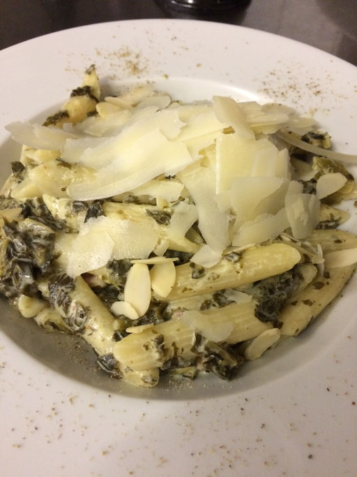 Winterliche Pasta mit Grünkohl und Parmesan in der Brasserie Rendezvous