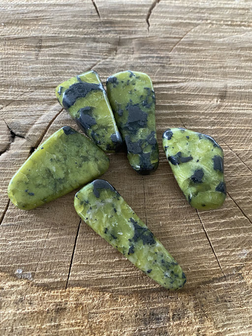 Lizardite Nimalaé Lithothérapie et boutique de minéraux